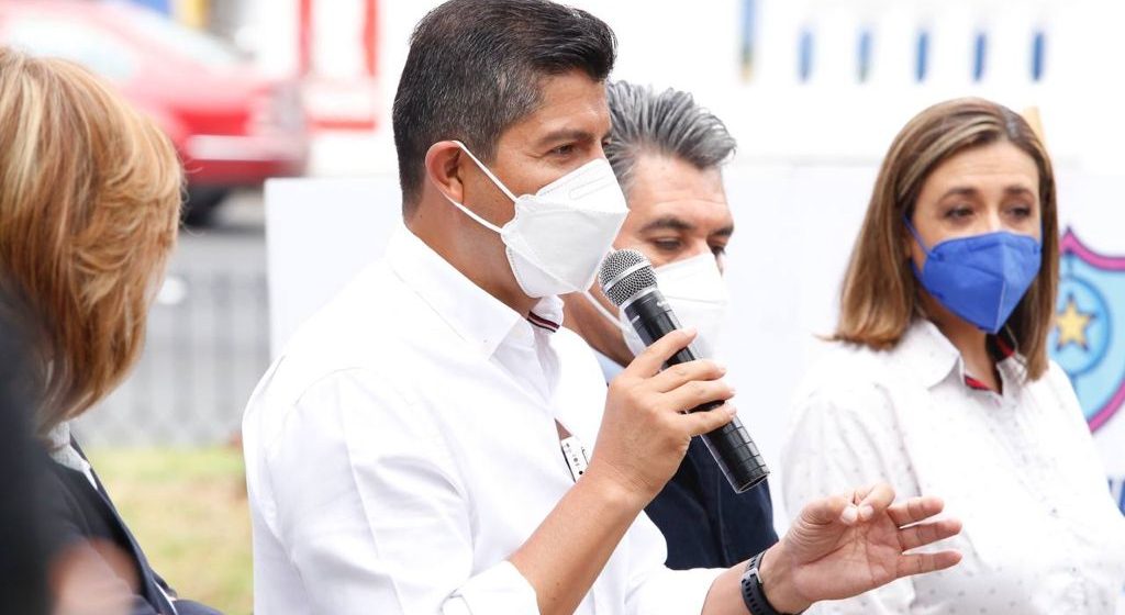 Eduardo Rivera Pérez reconoció la labor del personal de salud durante la pandemia