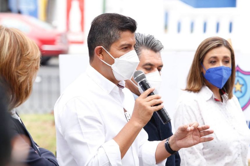 Eduardo Rivera Pérez reconoció la labor del personal de salud durante la pandemia
