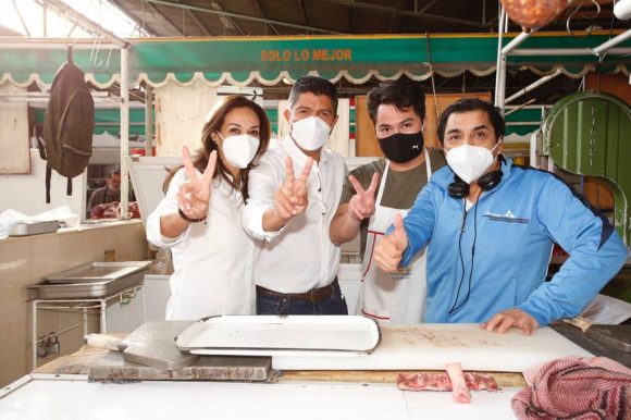 Impulsaré los mercados poblanos: Eduardo Rivera Pérez