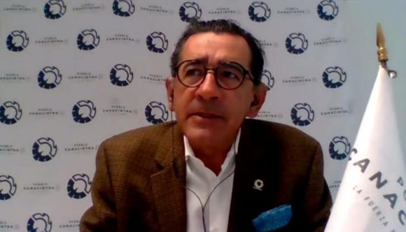 Escasez de semiconductores amenaza con afectar producción automotriz por un año: Canacintra