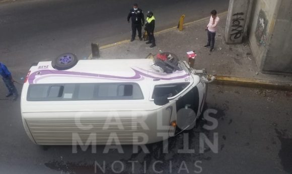 RUTA S 11 termina chocada y volcada en el distribuidor de la CAPU