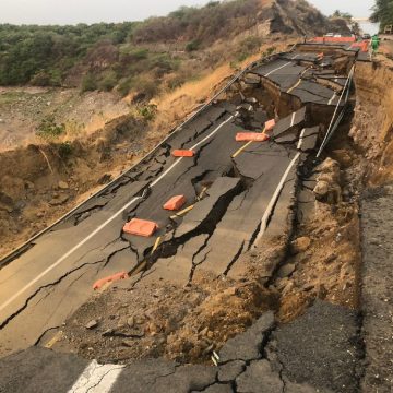 Colapsa tramo de Autopista Siglo XXI en Michoacán