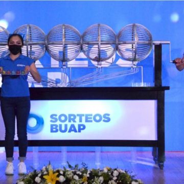 Premia Sorteos BUAP a sus colaboradores