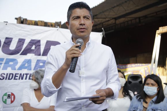 Corregir el rumbo de la ciudad, ofrece Lalo Rivera a poblanos