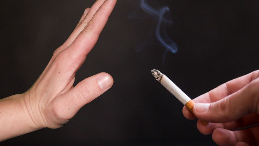 Descubre cuántos años de esperanza de vida se ganan al dejar de fumar