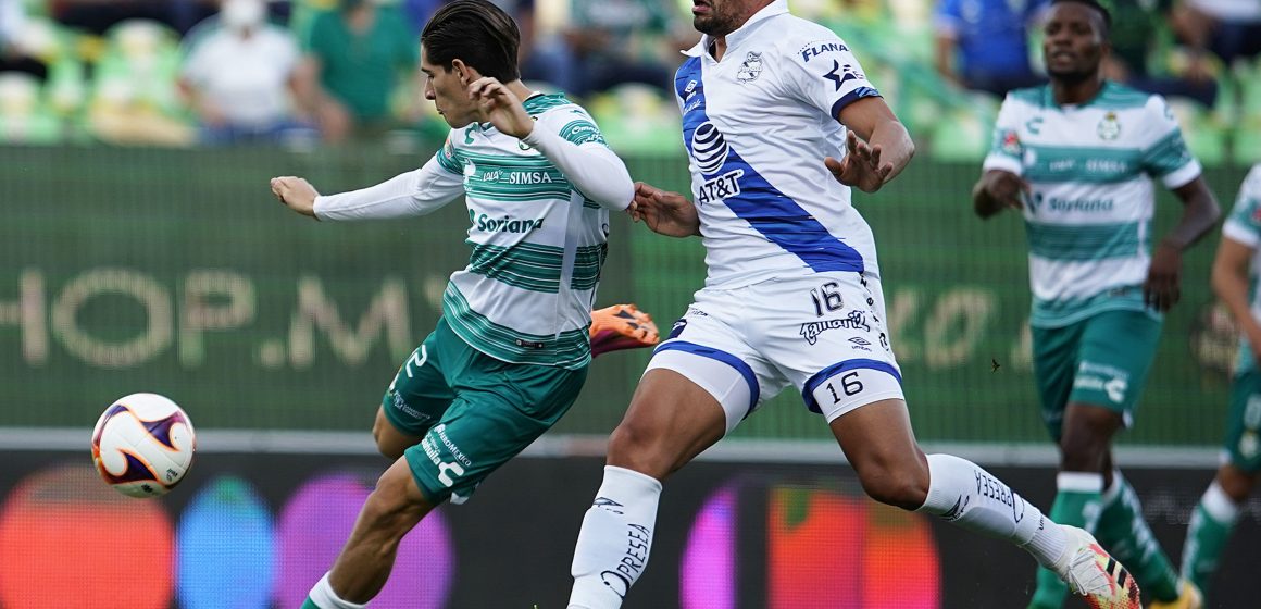 Puebla empata con Santos y entra directo a liguilla