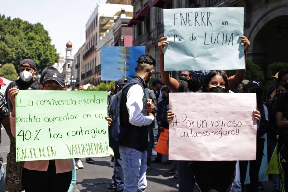 manifestacion-estudiantes-463768 Estudiantes de la FNERRR exigen vacuna, no hay condiciones, afirman