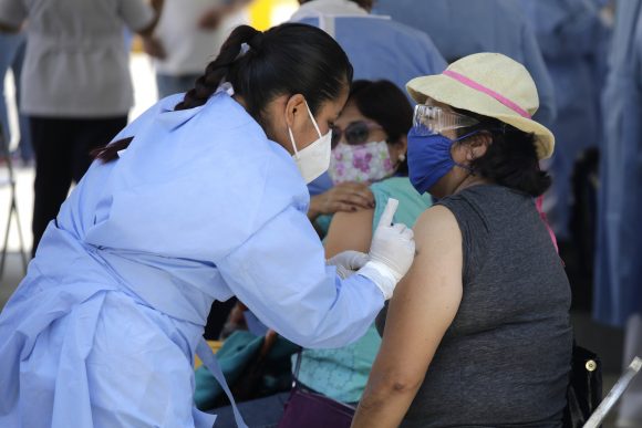 Inicia este martes jornada de vacunación contra Covid para  Amozoc y Acajete
