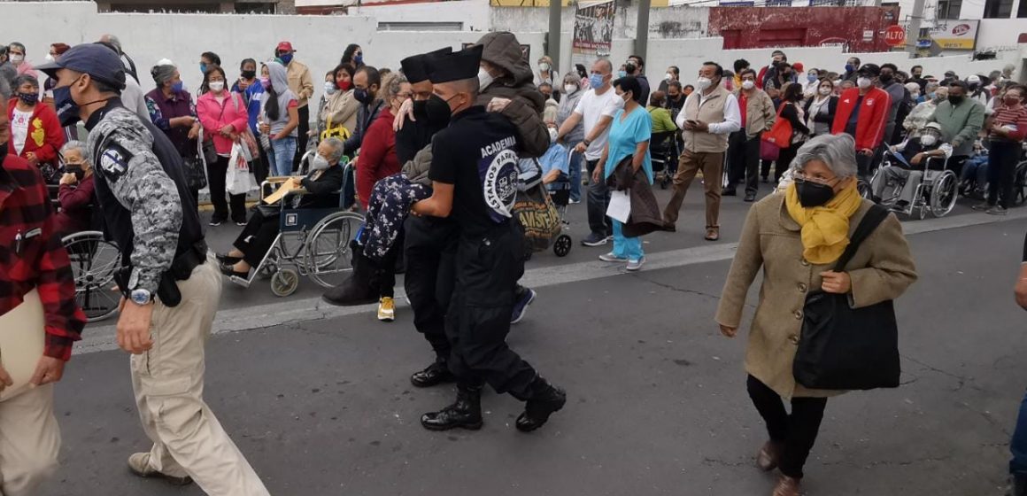 Militares y policías, también se convierten en “superheroes”