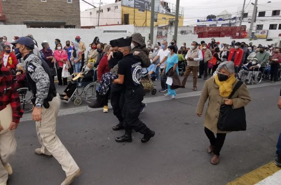 Militares y policías, también se convierten en “superheroes”
