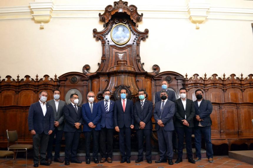 Firman convenio de colaboración BUAP y Canacintra para impulsar el talento emprendedor y la innovación