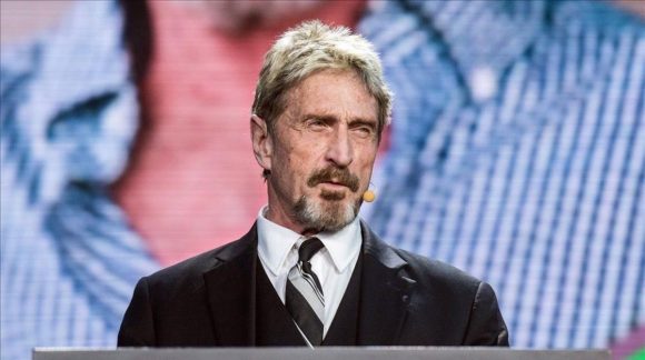 Fundador del antivirus McAfee, John McAfee, fue hallado muerto en su celda