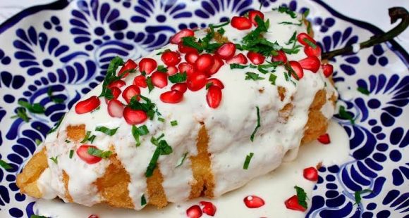 Adelantarán restaurantes inicio de la venta de Chiles en Nogada en Puebla