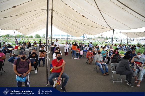 Continúa la vacunación masiva para los habitantes de la capital de 40-49 años y embarazadas: Salud