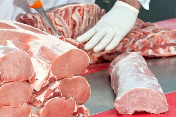 Granjas Carroll de México dona 13 mil kilos de carne al DIF estatal