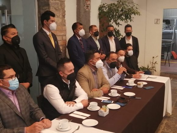 55b5a6d7-51ea-446b-b9d7-c77e6967e505 100 mil empleos siguen sin reactivarse en bares y cantinas de Puebla