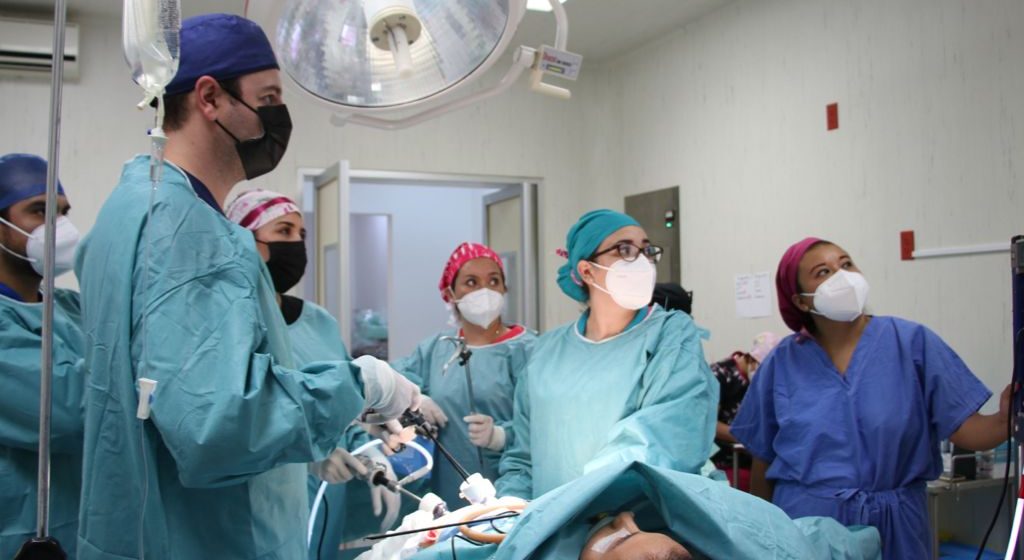 Cirujanos del ISSSTEP han realizado 18 operaciones en Zacatlán