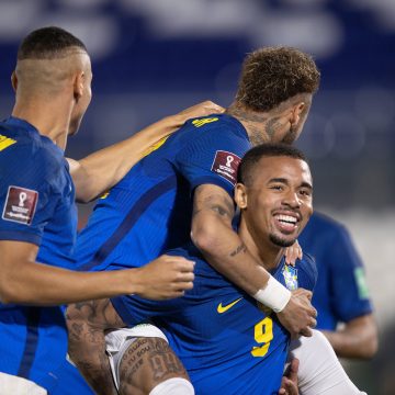 Brasil venció a Paraguay y se confirmó como líder en la eliminatoria mundialista