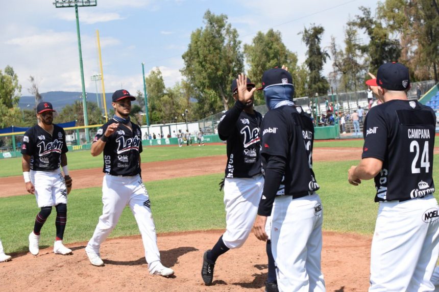 Los Bravos vence a Pericos y se quedan con la serie