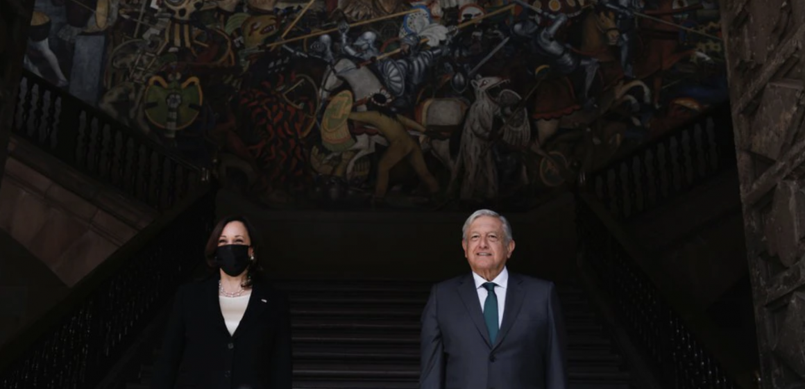 Kamala Harris pidió a AMLO “dejar trabajar” a las ONG y la prensa