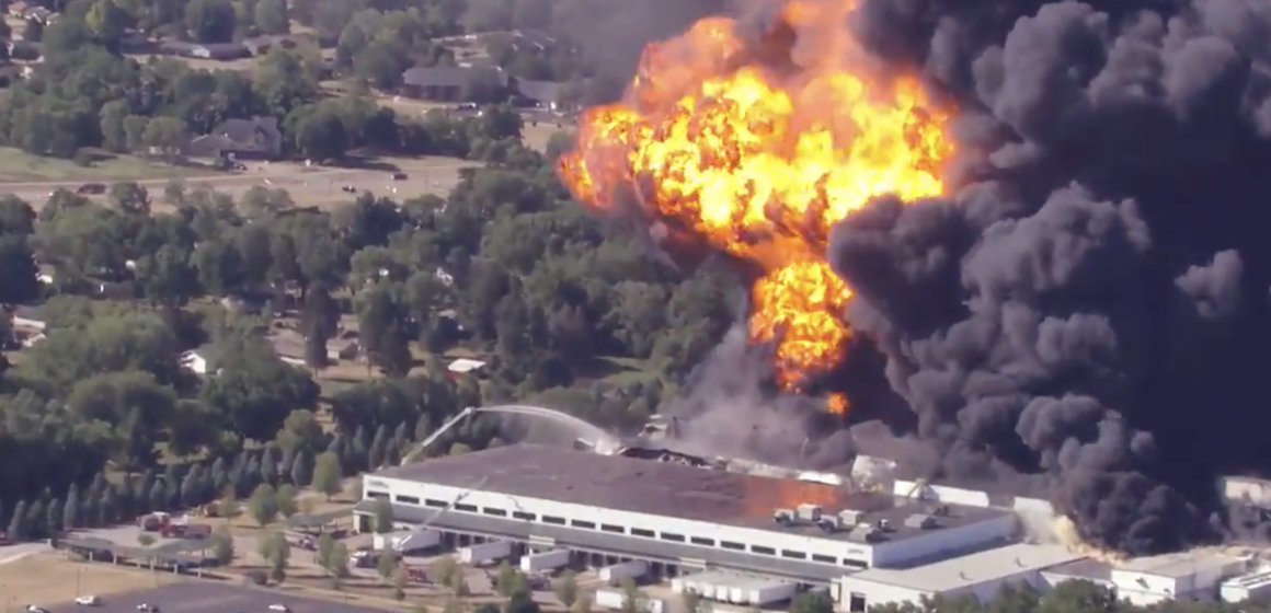 Explosión en planta química en Illinois