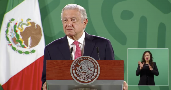 Claro que hay que superarnos, pero no volvernos egoístas y aspirar a ser ‘fifís’: AMLO