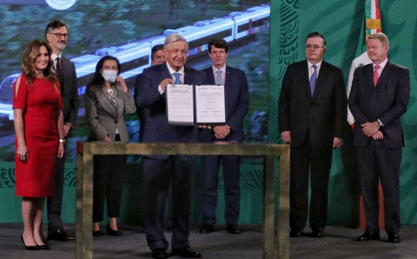 Contrato Tren Maya CMH AMLO firma contrato con empresas para construir el Tren Maya; costará más de 36 mmdp