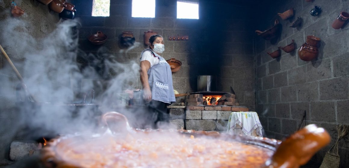 Cocineras de Calpan finalistas de concurso nacional