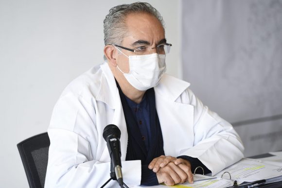 Sin fecha para vacunar a los de 40-49 en la capital y segunda dosis para 50 y más: Salud