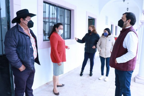 e6b5cd59-a23f-4f5c-aa76-2a41eccd6b3f (1) Fortalece SEDIF trabajo coordinado con juntas auxiliares de Teziutlán