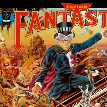 Elton John gran músico convertido en súper héroe: Capitán Fantástico.