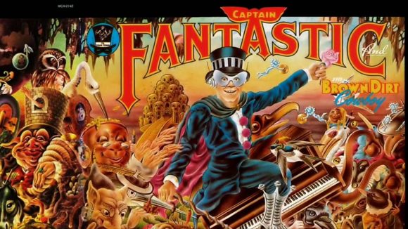 Elton John gran músico convertido en súper héroe: Capitán Fantástico.