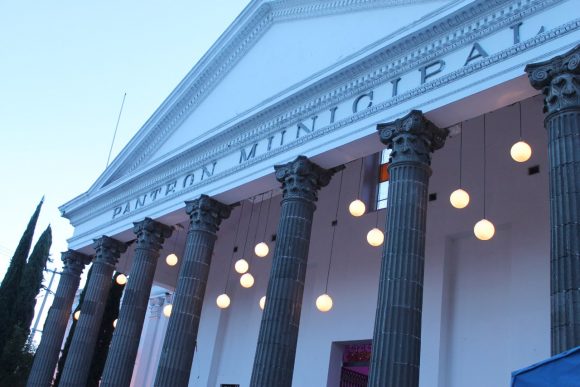 Hoy reaperturan los panteones con medidas sanitarias en Puebla