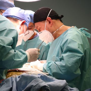 Con éxito realizan trasplantes renales en el ISSSTEP