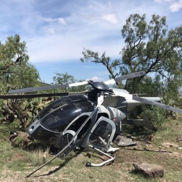 Helicóptero de la Fuerza Aérea Mexicana aterriza de manera forzosa en el Estado de México.