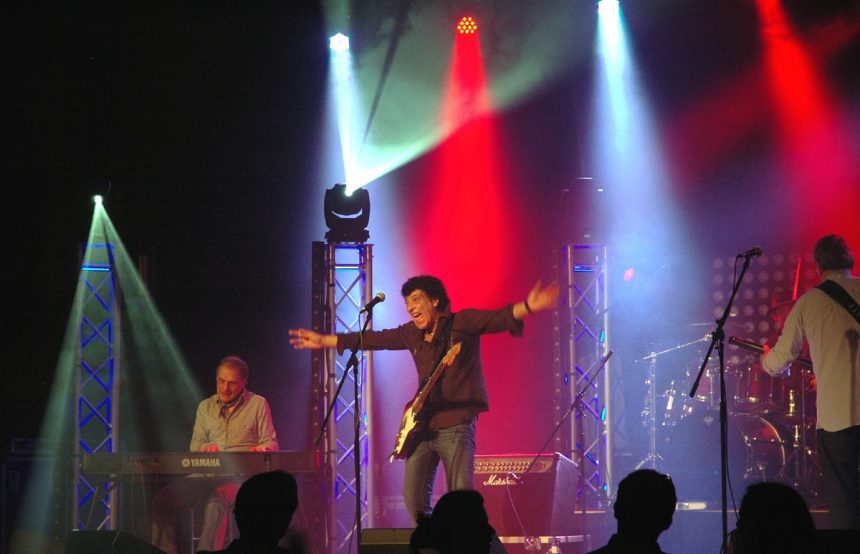 oiuygbnkoiuytgbnjkio987ytgbhnmkio8u7y6tgbnmjkiu7ytgh ¿Recuedas la canción “In the summertime” de 1970 ?