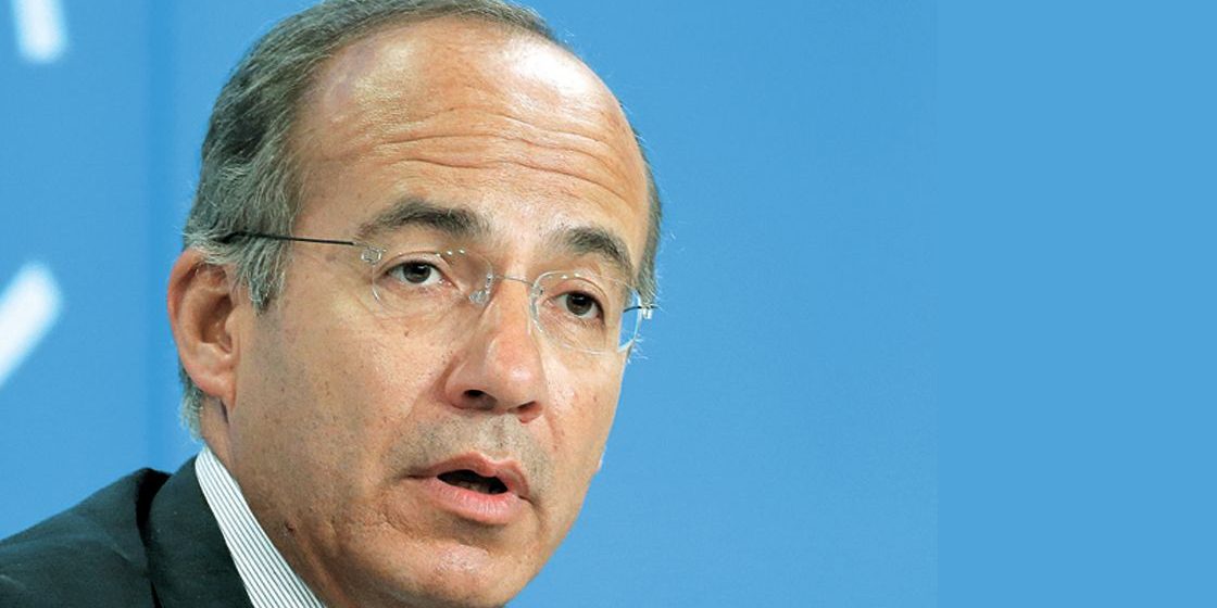 Obtiene Felipe Calderón permiso de residencia en España