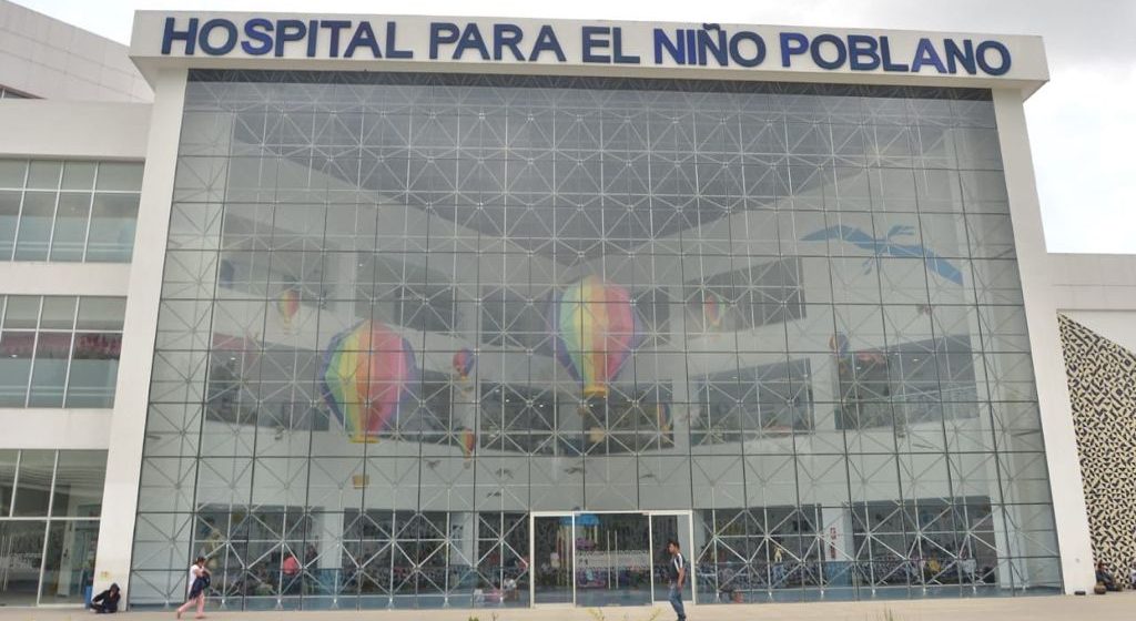 Hospital para el Niño Poblano se mantiene activo, pese a repunte de Covid-19