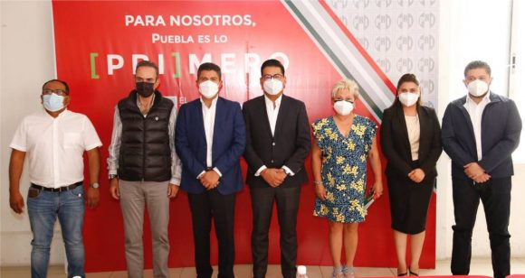 Eduardo Rivera Pérez participa en encuentro de diputados y alcaldes electos del PRI