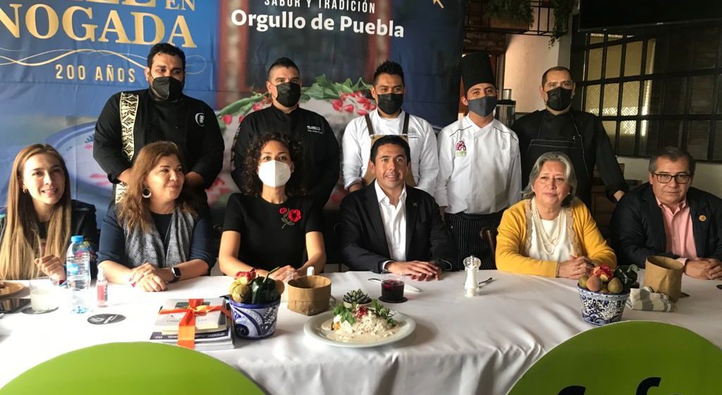 Con ruta gastronómica del Chile en Nogada restaurantes locales incrementarán 10% sus ventas