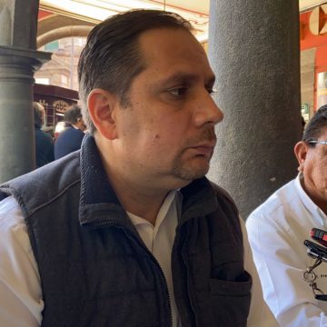 Presenta Alejandro Carvajal exhorto a Gobierno Federal para frenar explotación de agua en Puebla