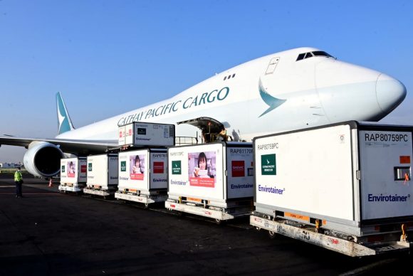 Recibe México 2 millones de vacunas contra COVID-19 de Sinovac