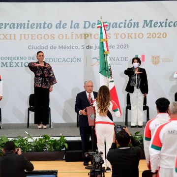 Presidente de México abanderó a la delegación que participará en Tokio 2020
