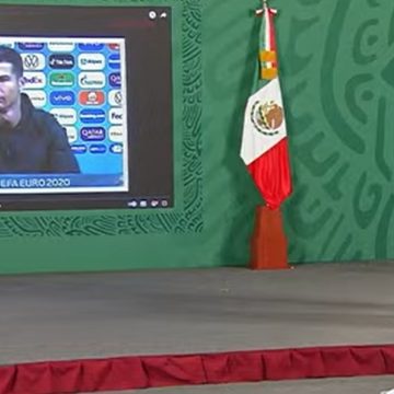 (VIDEO) Cristiano Ronaldo aparece en la conferencia mañanera de AMLO