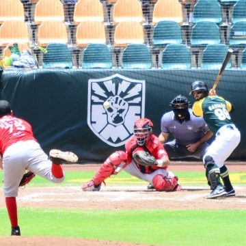 El Águila de Veracruz rescató el tercer juego de la serie en el Hermanos Serdán