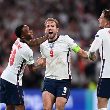 Con polémica, Inglaterra venció a Dinamarca y jugará la Final de la Euro 2020