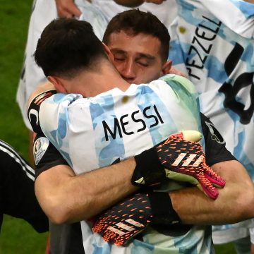 Argentina sufrió para vencer en penales a Colombia y jugará la final de Copa América