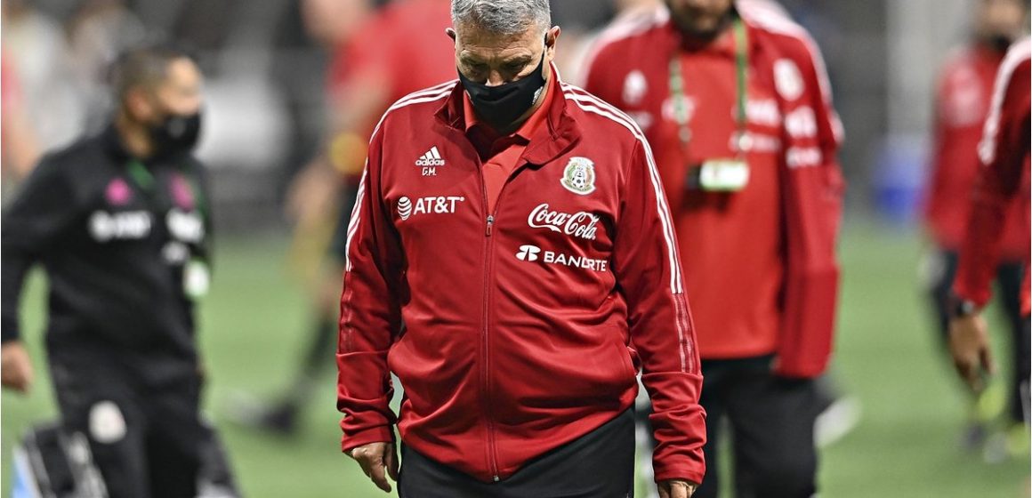 Gerardo Martino sin opciones para suplir al “Chucky” Lozano