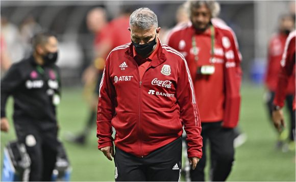 Gerardo Martino sin opciones para suplir al “Chucky” Lozano