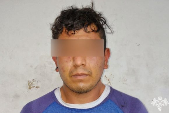 akjsdmnbcjkdaioueioudsjhklfkjb Policía Estatal detiene a hombre en posesión de pastillas psicotrópicas